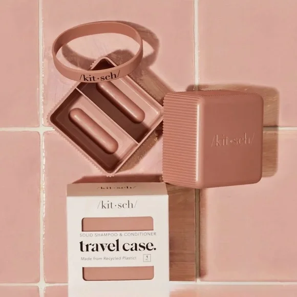 NEW Kit•sch Castor Oil shampoo & 
conditioner, Butter Body wash and Travel Case. - Picture 10 of 11